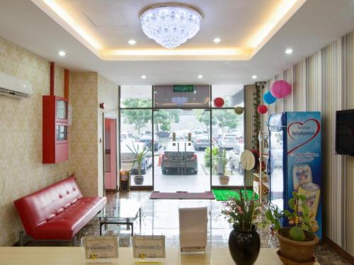 Imagen general del Hotel Zamburger Sungai Besi. Foto 2
