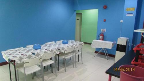 Imagen general del Hotel Zamburger Sungai Besi. Foto 3