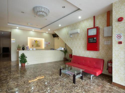 Imagen general del Hotel Zamburger Sungai Besi. Foto 4