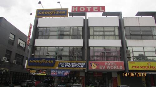 Imagen general del Hotel Zamburger Sungai Besi. Foto 10