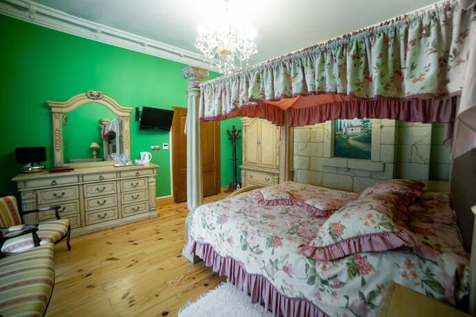 Imagen de la habitación del Hotel Zamek Dubiecko. Foto 15