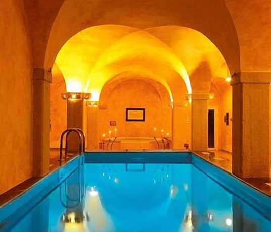 Imagen de la piscina del Hotel Zamek Na Skale, Ladek-Zdroj. Foto 19