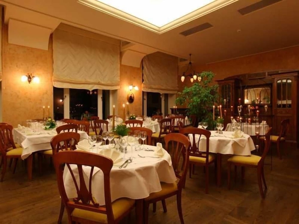 Imagen del bar/restaurante del Hotel Zamek Na Skale, Ladek-Zdroj. Foto 4