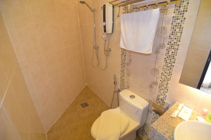 Imagen de los interiores del Hotel Zamsaham. Foto 8