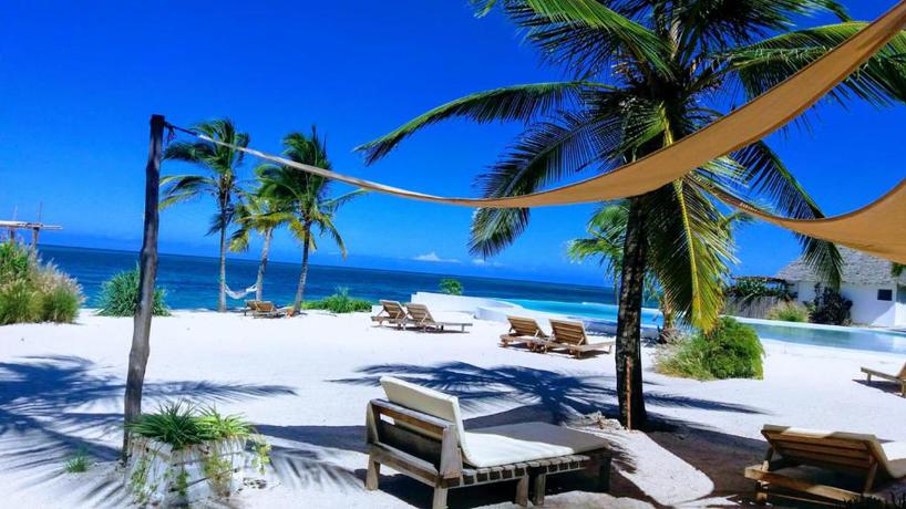 Imagen de los exteriores del Hotel Zanbluu Beach. Foto 10