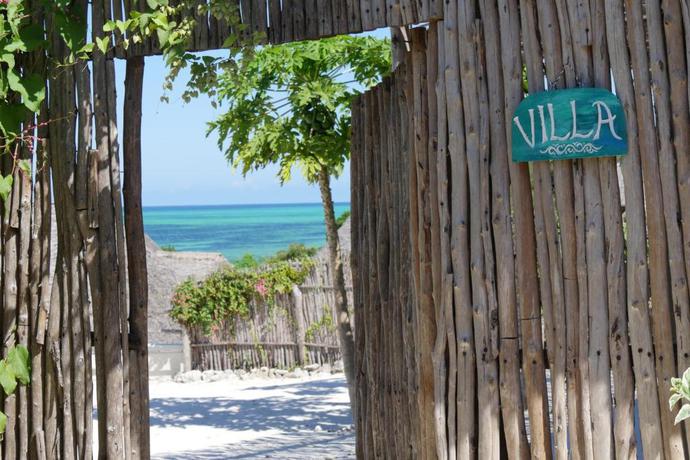 Imagen de los exteriores del Hotel Zanbluu Beach. Foto 14