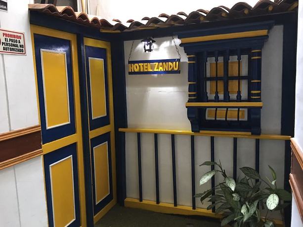 Imagen de los interiores del Hotel Zandu. Foto 18
