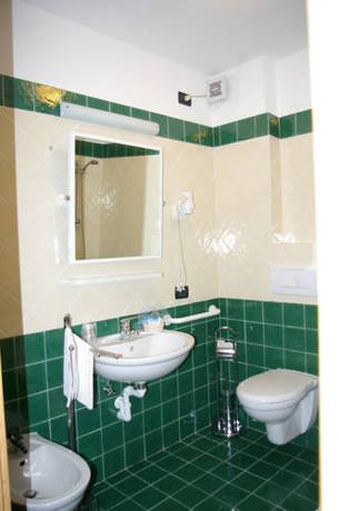 Imagen de la habitación del Hotel Zanella. Foto 4