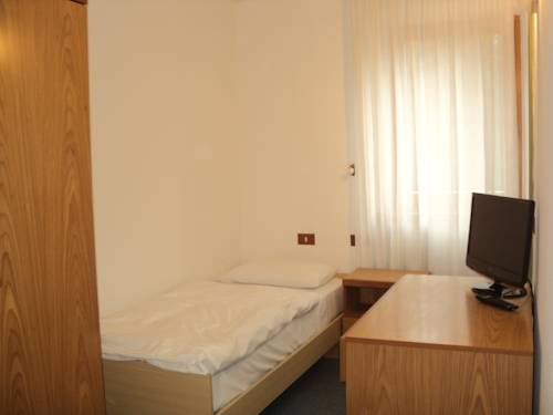 Imagen de la habitación del Hotel Zanella. Foto 7