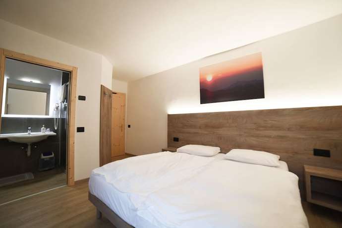 Imagen de la habitación del Hotel Zanella. Foto 7