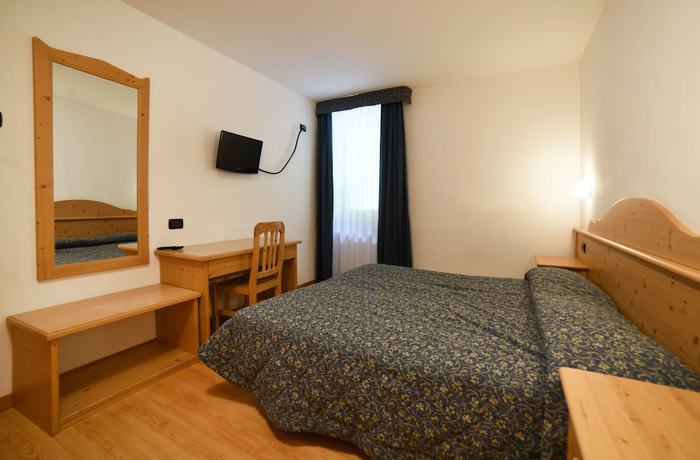 Imagen de la habitación del Hotel Zanella. Foto 8