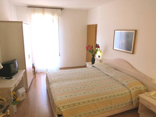 Imagen de la habitación del Hotel Zanella, Nago. Foto 8