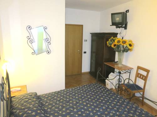 Imagen de la habitación del Hotel Zanella, Nago. Foto 12