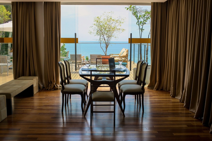 Imagen del bar/restaurante del Hotel Zank By Toque. Foto 3