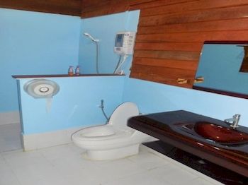 Imagen de la habitación del Hotel Zanom Sunrise Beach Resort. Foto 7