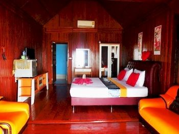 Imagen de la habitación del Hotel Zanom Sunrise Beach Resort. Foto 9