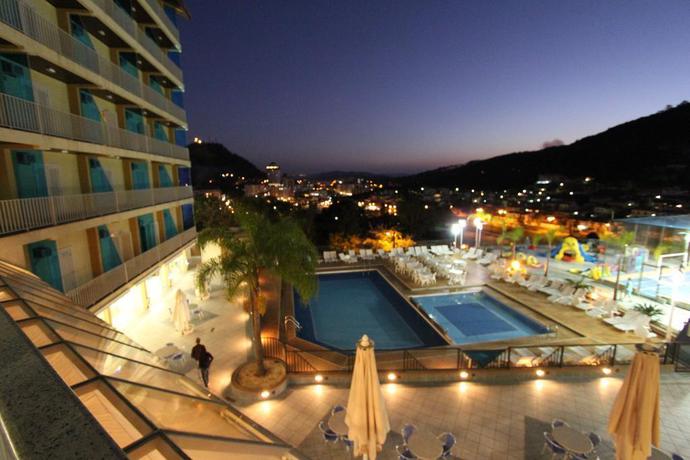 Imagen general del Hotel Zanon, &Aacute;guas de Lind&oacute;ia. Foto 1