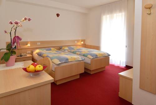 Imagen de la habitación del Hotel Zanon, Ziano di Fiemme. Foto 2