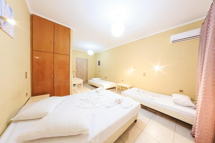 Imagen de la habitación del Hotel Zante Bay Studios. Foto 6