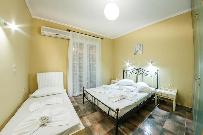 Imagen de la habitación del Hotel Zante Bay Studios. Foto 8