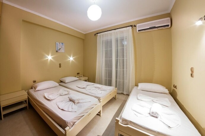 Imagen de la habitación del Hotel Zante Bay Studios. Foto 11