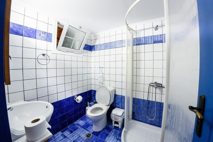 Imagen de la habitación del Hotel Zante Bay Studios. Foto 14
