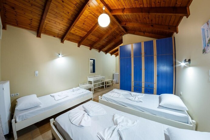 Imagen de la habitación del Hotel Zante Bay Studios. Foto 16