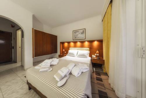 Imagen de la habitación del Hotel Zante Palace. Foto 3