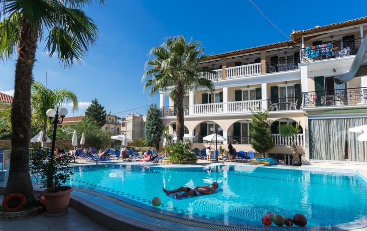 Imagen de la piscina del Hotel Zante Plaza Hotel and Apartments. Foto 7