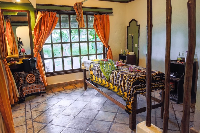 Imagen de la piscina del Hotel Zanzibar Beach Resort. Foto 19