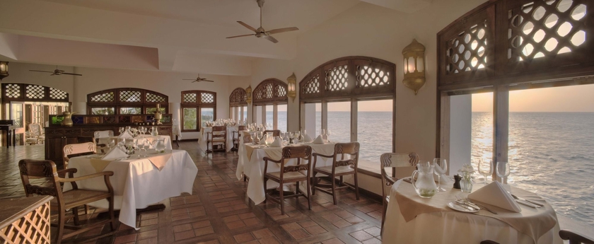 Imagen del bar/restaurante del Hotel Zanzibar Serena. Foto 2