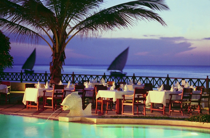 Imagen del bar/restaurante del Hotel Zanzibar Serena. Foto 4