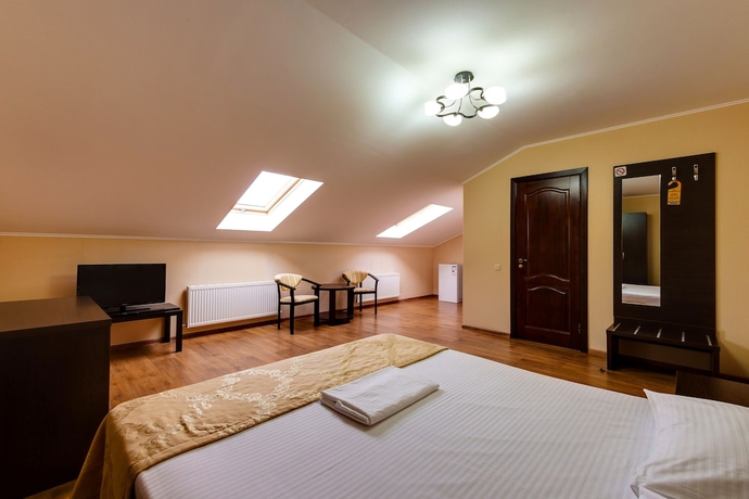Imagen de la habitación del Hotel Zapadniy. Foto 8