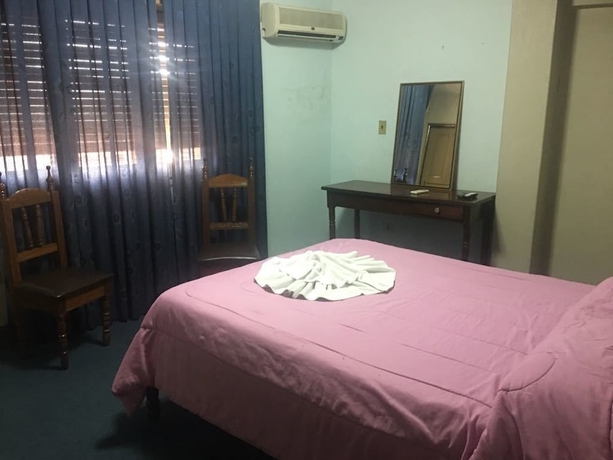 Imagen de la habitación del Hotel Zaphir. Foto 11