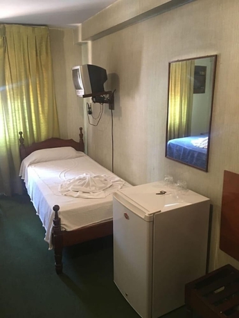 Imagen de la habitación del Hotel Zaphir. Foto 13