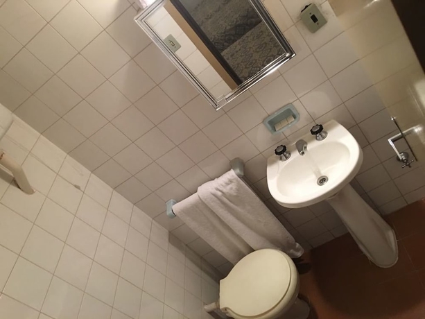 Imagen de la habitación del Hotel Zaphir. Foto 14