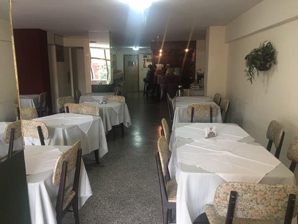 Imagen del bar/restaurante del Hotel Zaphir. Foto 2