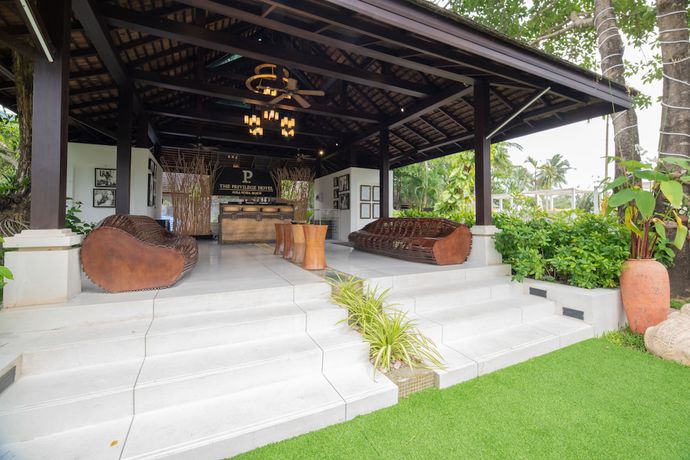 Imagen de los interiores del Hotel Zara Beach Resort Koh Samui. Foto 13