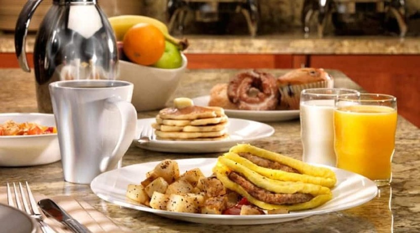 Imagen del bar/restaurante del Hotel Zara Dormitory. Foto 13