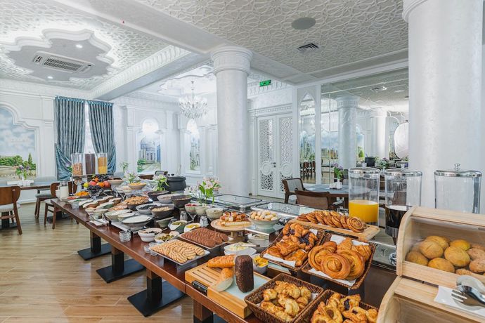 Imagen del bar/restaurante del Hotel Zarafshon Parkside. Foto 6