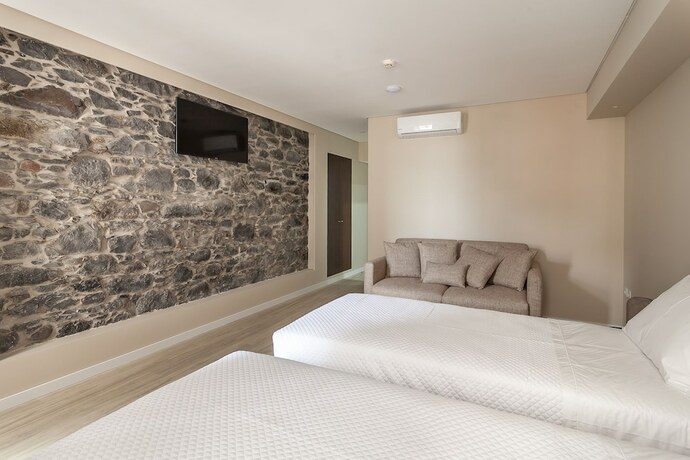 Imagen de la habitación del Hotel Zarco BedandBreakfast. Foto 17