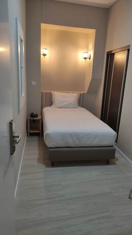 Imagen de la habitación del Hotel Zarco BedandBreakfast. Foto 18