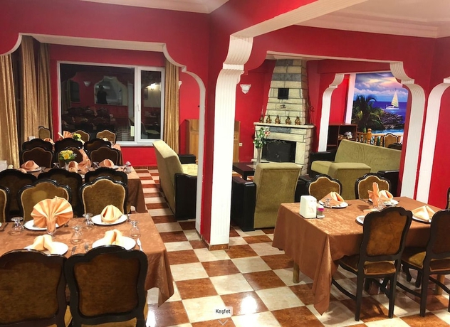 Imagen del bar/restaurante del Hotel Zarha Mountain Resort. Foto 1