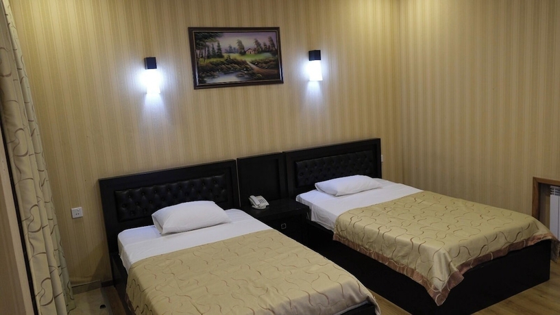 Imagen de la habitación del Hotel Zarinas. Foto 6