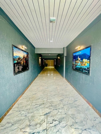 Imagen de los interiores del Hotel Zarinas. Foto 14
