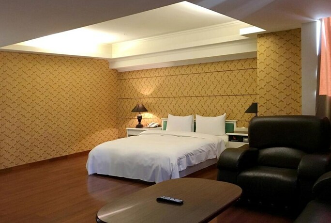 Imagen de la habitación del Hotel Zaw Jung Business. Foto 15