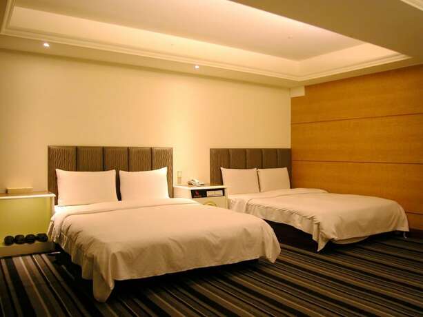 Imagen de la habitación del Hotel Zaw Jung Business. Foto 18