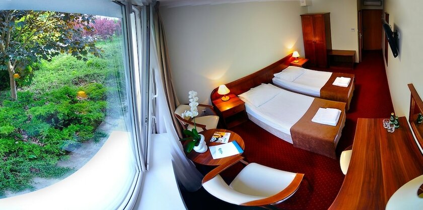 Imagen de la habitación del Hotel Zawisza. Foto 18