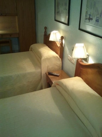 Imagen de la habitación del Hotel Zaymar. Foto 6