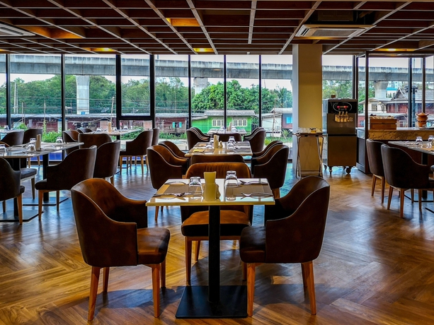 Imagen del bar/restaurante del Hotel Zayn Bangkok. Foto 8